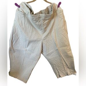 Catherines Essential Flat Front Tan Capris Size 5XWP